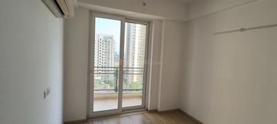 Bedroom Image of 1600 Sq.ft 3 BHK Apartment / Flat for sale in DLF The Primus, Sector 82A Gurgaon for Rs. 28500000