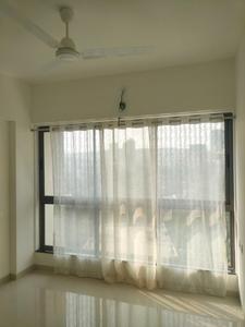 Bedroom Image of 950 Sq.ft 3 BHK Apartment / Flat for sale in Hiranandani Highland A B C D And E Wing, Powai Mumbai for Rs. 42000000