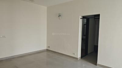 Bedroom Image of 1900 Sq.ft 3 BHK Apartment / Flat for sale in Grand Omaxe, Sector 93B Noida for Rs. 32500000