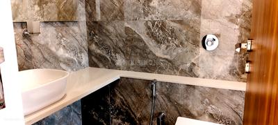 Bathroom Image of 1800 Sq.ft 4 BHK Apartment / Flat for sale in Shraddha Skyline, Borivali West Mumbai for Rs. 70600000