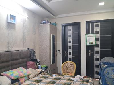 Bedroom Image of 1350 Sq.ft 3 BHK Builder Floor for sale in Mansarover Garden New Delhi for Rs. 25000000