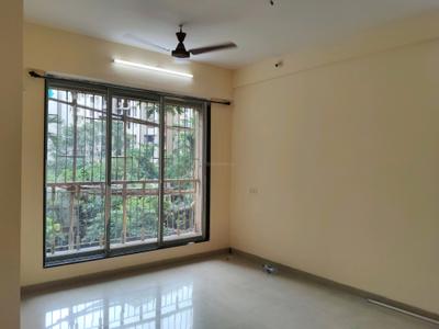Living Room Image of 800 Sq.ft 2 BHK Apartment / Flat for sale in Thane West Thane for Rs. 8800000