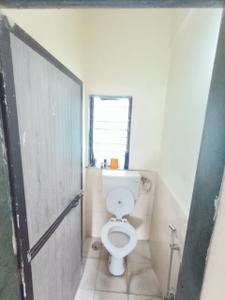 Bathroom Image of 652 Sq.ft 1 BHK Apartment / Flat for rent in Ghansoli Navi Mumbai for Rs. 29000