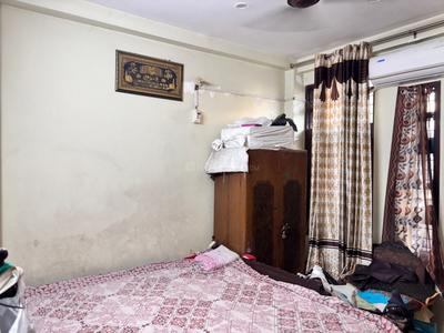 Bedroom Image of 650 Sq.ft 2 BHK Builder Floor for sale in Ramesh Nagar New Delhi for Rs. 5900000