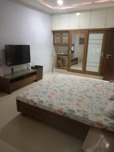 Bedroom Image of 3600 Sq.ft 4.5 BHK Independent House for rent in Bodakdev Ahmedabad for Rs. 225000