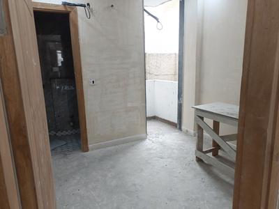 Bedroom Image of 1150 Sq.ft 3 BHK Builder Floor for sale in Chittaranjan Park New Delhi for Rs. 30000000