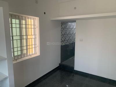 Bedroom Image of 700 Sq.ft 2 BHK Duplex for rent in Selaiyur Chennai for Rs. 20000