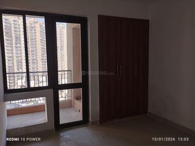Bedroom Image of 1000 Sq.ft 2 BHK Independent House for rent in RG Luxury Homes Tower A F And M, Noida Extension Greater Noida for Rs. 21000