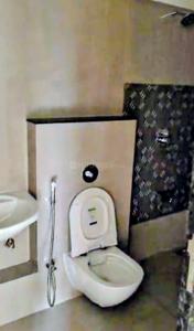 Bathroom Image of 850 Sq.ft 2 BHK Apartment / Flat for rent in K Raheja Sterling, Kondhwa Pune for Rs. 30000