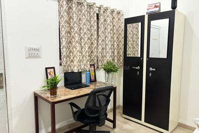 Bedroom Image of 300 Sq.ft 1 RK Apartment / Flat for rent in Scheme No 114 Indore for Rs. 10000