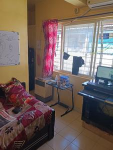 Bedroom Image of 350 Sq.ft 1 RK Apartment / Flat for rent in Narayan Peth Pune for Rs. 16000