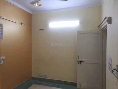 Bedroom Image of 900 Sq.ft 2 BHK Builder Floor for rent in Palam Vihar Gurgaon for Rs. 22000