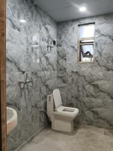 Common Bathroom Image of 1480 Sq.ft 3 BHK Apartment / Flat for sale in Venice Krishna Elite, Noida Extension Greater Noida for Rs. 5950000