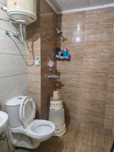 Bathroom Image of 1150 Sq.ft 2 BHK Builder Floor for sale in Highland Park Luxuria, Bhabat Zirakpur for Rs. 6500000