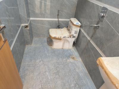 Image of 1050 Sq.ft 2 BHK Apartment / Flat for sale in Sector 110, Noida for Rs. 3000000
