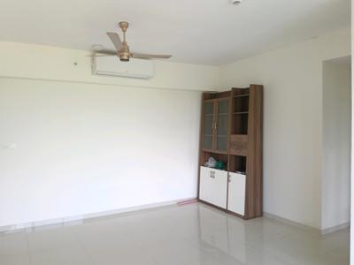 Living Room Image of 900 Sq.ft 2 BHK Apartment / Flat for rent in Lodha Splendora Riverview, Kasarvadavali Thane for Rs. 26000