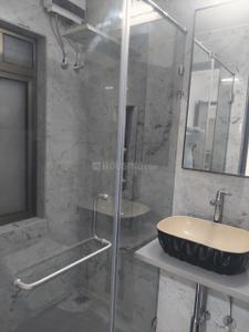 Bathroom Image of 650 Sq.ft 2 BHK Apartment / Flat for sale in Vile Parle East Mumbai for Rs. 21000000