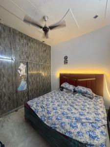 Bedroom Image of 900 Sq.ft 3 BHK Builder Floor for sale in Pitampura New Delhi for Rs. 5000000