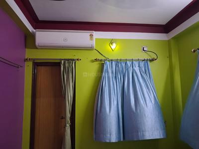 Bedroom Image of 750 Sq.ft 2 BHK Builder Floor for rent in Keshtopur Kolkata for Rs. 13000
