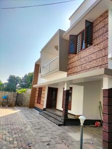 Image of 1650 Sq.ft 4 BHK Villa for sale in Kuzhivelippady, Kochi for Rs. 6300000