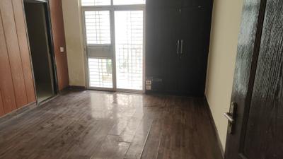 Bedroom Image of 1425 Sq.ft 2.5 BHK Apartment / Flat for sale in Paramount Symphony, Crossings Republik Ghaziabad for Rs. 8750000