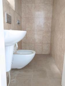 Bedroom One Image of 980 Sq.ft 2 BHK Apartment / Flat for sale in Godrej Se7en Phase 1, Hanspukuria Kolkata for Rs. 4500000