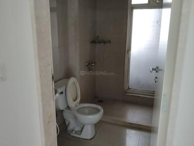Bathroom Image of 910 Sq.ft 2 BHK Apartment / Flat for rent in Hiranandani Estate Tiara, Hiranandani Estate Thane for Rs. 48000