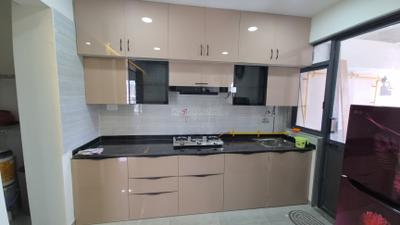 Kitchen Image of 2000 Sq.ft 3 BHK Apartment / Flat for rent in Gardania Skyrise, Zundal Ahmedabad for Rs. 38000
