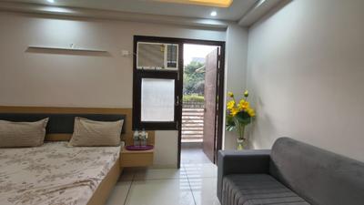 Bedroom Image of 500 Sq.ft 1 RK Builder Floor for rent in Vipul World, Sector 48 Gurgaon for Rs. 28000