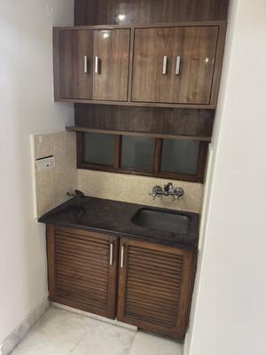 Kitchen Image of 750 Sq.ft 2 BHK Builder Floor for rent in Pitampura New Delhi for Rs. 28000