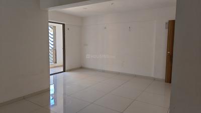 Living Room Image of 2100 Sq.ft 3 BHK Apartment / Flat for sale in Rajeshri Maruti Amrakunj 3, Sargasan Gandhinagar for Rs. 11000000