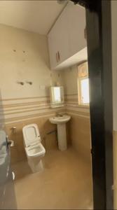 Bathroom Image of 2500 Sq.ft 4 BHK Villa for rent in Ashoka Greens Phase 2, Noida Extension Greater Noida for Rs. 40000