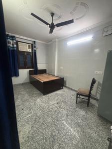 Bedroom Image of 720 Sq.ft 2 BHK Builder Floor for rent in Mukherjee Nagar New Delhi for Rs. 30000