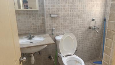Image of 1044 Sq.ft 2 BHK Apartment / Flat for rent in Paras Tierea, Sector 137, Noida for Rs. 24000