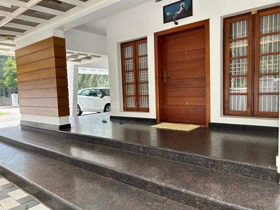 Image of 2120 Sq.ft 3 BHK Independent House for sale in Pukkattupady, Kochi for Rs. 17500000