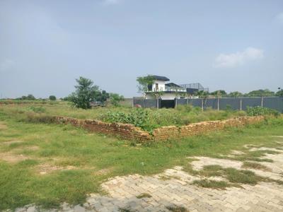 Image of 100 Sq.ft Residential Plot / Land for sale in Bhanauta, Greater Noida for Rs. 3500200