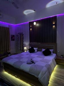 Bedroom Image of 435 Sq.ft Studio Studio for rent in Paramount Pine And Oak Studio, Surajpur Greater Noida for Rs. 15000