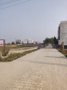 Dhorra mafi Plot View 1