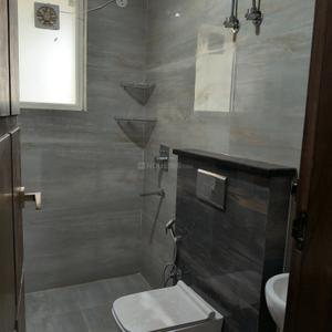 Bathroom Image of 2614 Sq.ft 4 BHK Apartment / Flat for sale in ACE Arte, Sector 150 Noida for Rs. 44300000