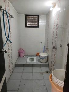 Common Bathroom One Image of 2800 Sq.ft 5 BHK Builder Floor for sale in Manikonda Hyderabad for Rs. 18500000