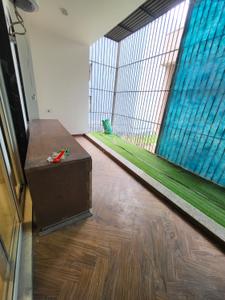 Balcony Image of 3000 Sq.ft 3 BHK Builder Floor for rent in DLF Phase 4 Gurgaon for Rs. 130000