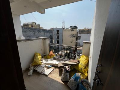 Balcony Image of 650 Sq.ft 1 BHK Independent House for rent in Mayur Vihar Phase 1 New Delhi for Rs. 15500