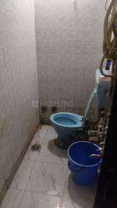 Bathroom Image of 438 Sq.ft 2 BHK Builder Floor for sale in Moti Nagar New Delhi for Rs. 5600000