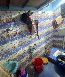 Bedroom Image of 500 Sq.ft 2 BHK Builder Floor for sale in Mominpore Kolkata for Rs. 2200000