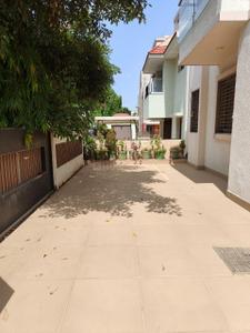 Image of 3800 Sq.ft 5 BHK Villa for rent in Thaltej, Ahmedabad for Rs. 125000