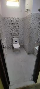 Bathroom Image of 800 Sq.ft 2 BHK Apartment / Flat for rent in Chegur Hyderabad for Rs. 12000