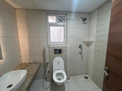 Bathroom Image of 1775 Sq.ft 3 BHK Apartment / Flat for sale in ACE Ace Starlit, Sector 152 Noida for Rs. 28000000