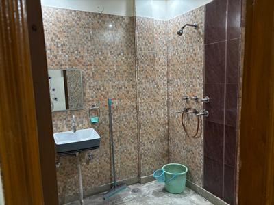Bathroom Image of 900 Sq.ft 3 BHK Builder Floor for sale in Tri Nagar New Delhi for Rs. 7300000