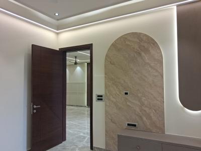 Bedroom Image of 2250 Sq.ft 4 BHK Builder Floor for sale in Paschim Vihar New Delhi for Rs. 49000000