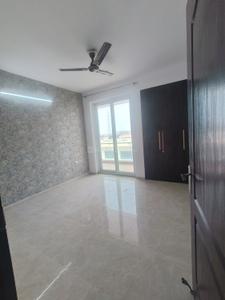 Bedroom Image of 1900 Sq.ft 3 BHK Apartment / Flat for rent in Omaxe Royal Residency, Sector 79 Faridabad for Rs. 52000